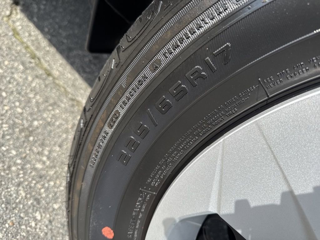 Used 2024 Toyota RAV4 LE image 29