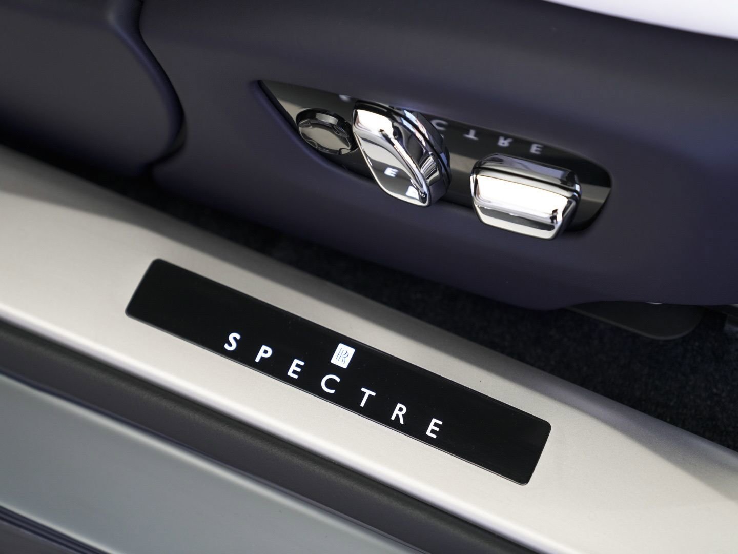 New 2026 Rolls-Royce Spectre Base image 68