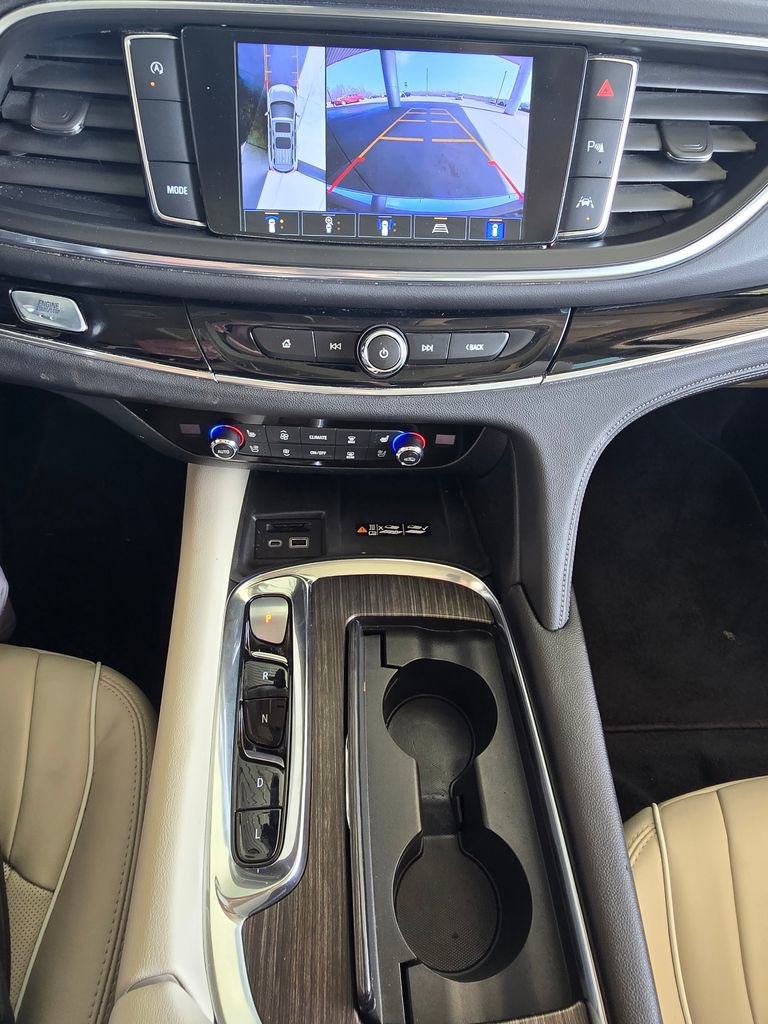 Used 2022 Buick Enclave Avenir w/ Avenir Technology Package image 31