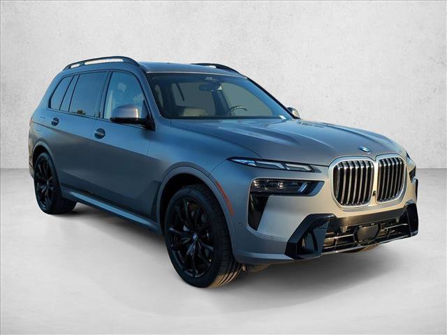 Used 2023 BMW X7 xDrive40i w/ M Sport Package AWD/4WD image 3