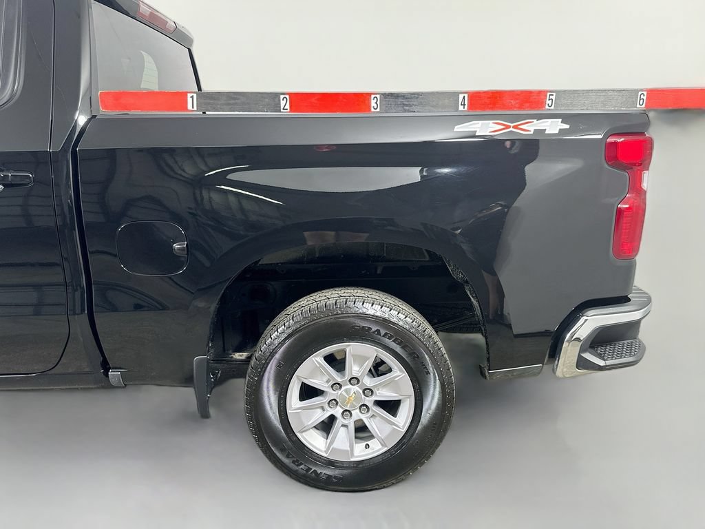 Used 2026 Chevrolet Silverado 1500 LT AWD/4WD image 32