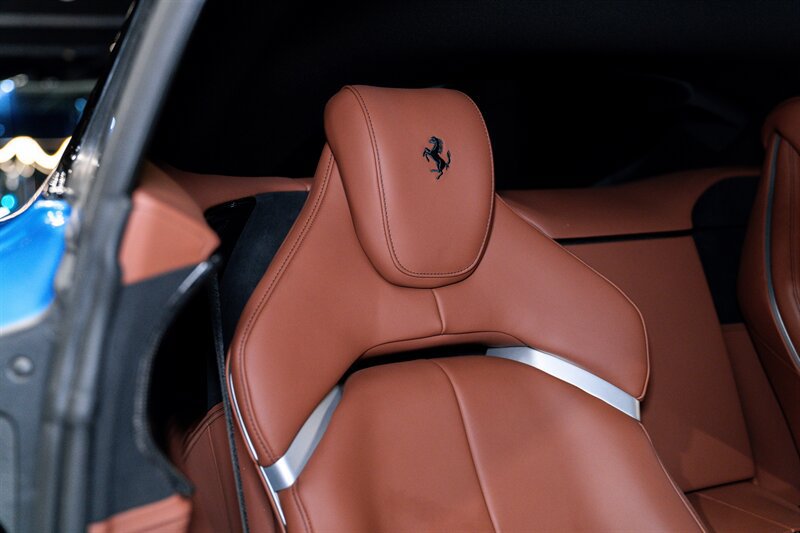 Used 2024 Ferrari Purosangue AWD/4WD image 15