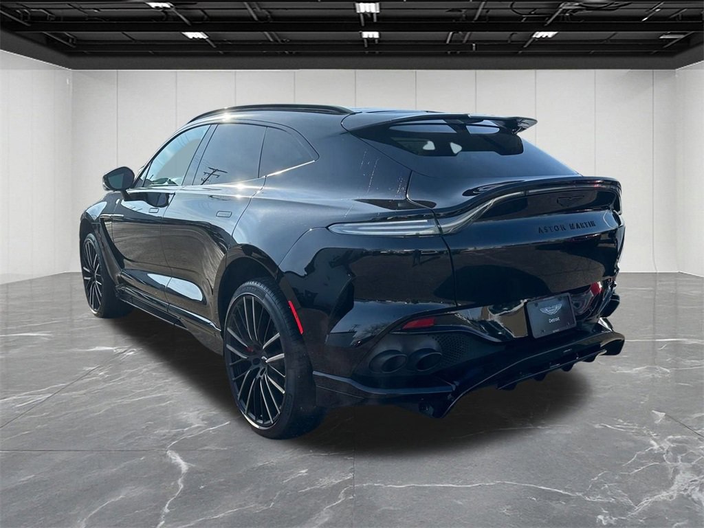 Used 2023 Aston Martin DBX 707 image 3