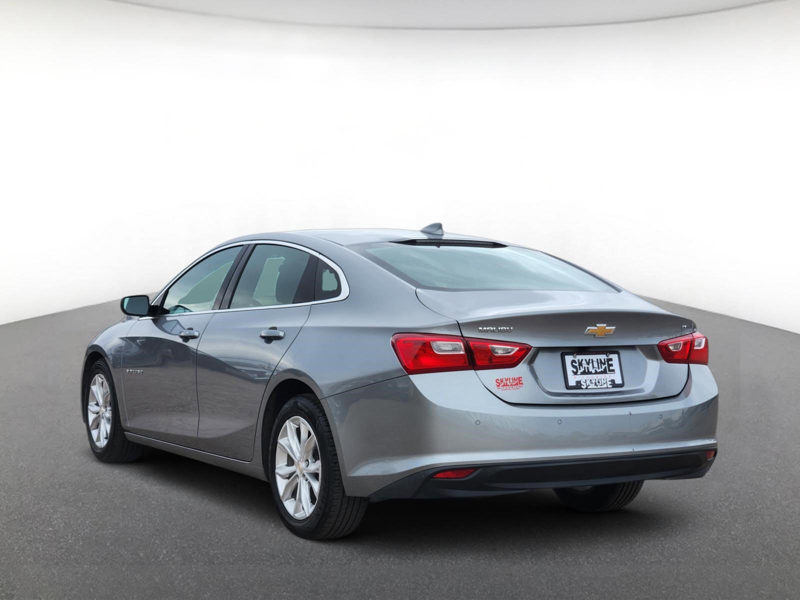 Used 2024 Chevrolet Malibu LT FWD image 3