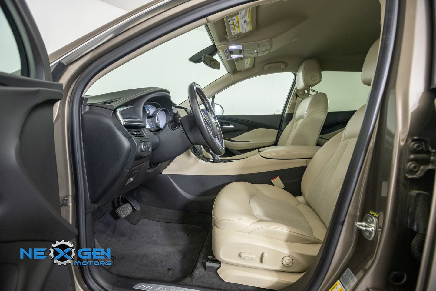 Used 2018 Buick Envision Preferred FWD image 11
