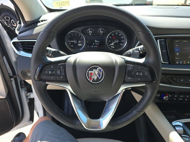 Used 2024 Buick Enclave Essence w/ Technology Package image 22