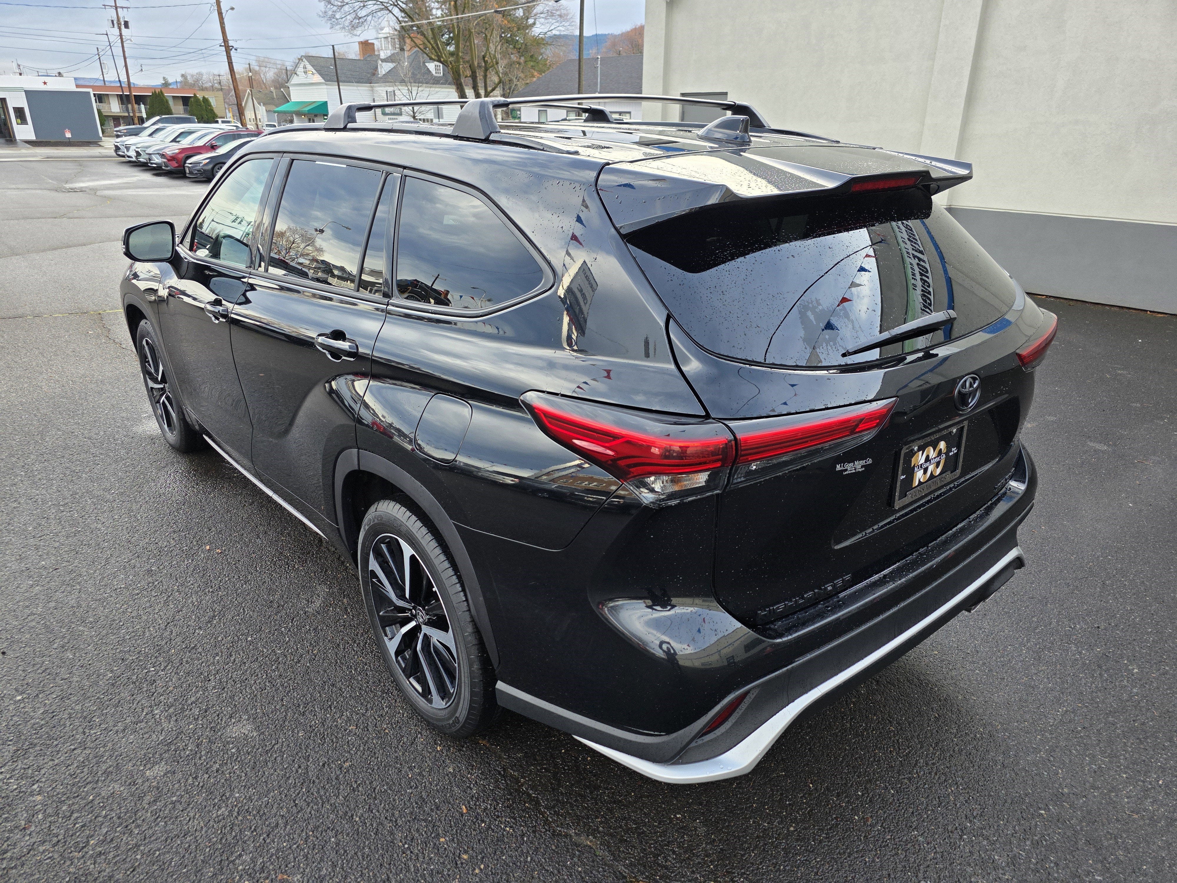 Used 2021 Toyota Highlander XSE image 29