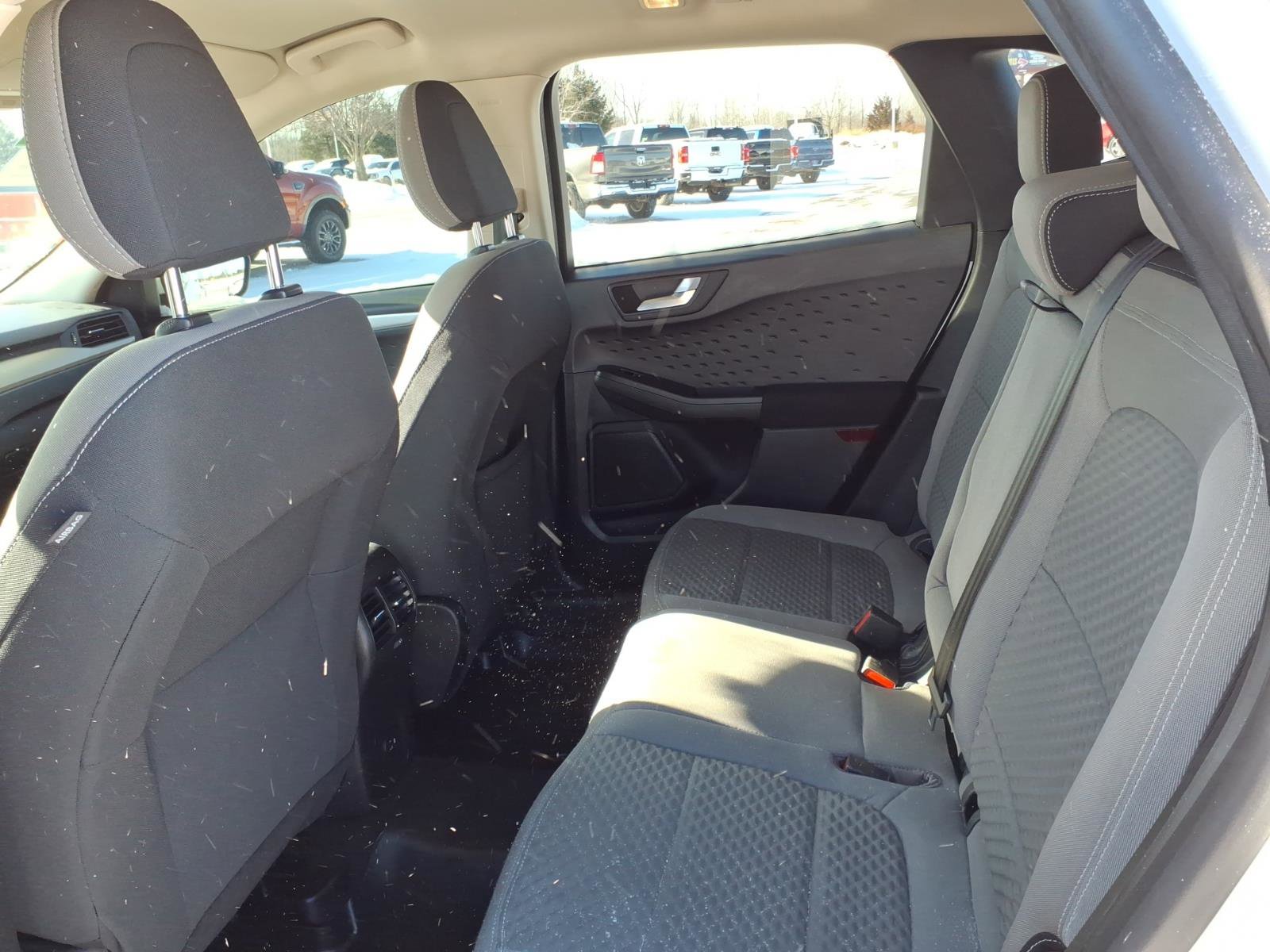 Used 2020 Ford Escape SE image 9