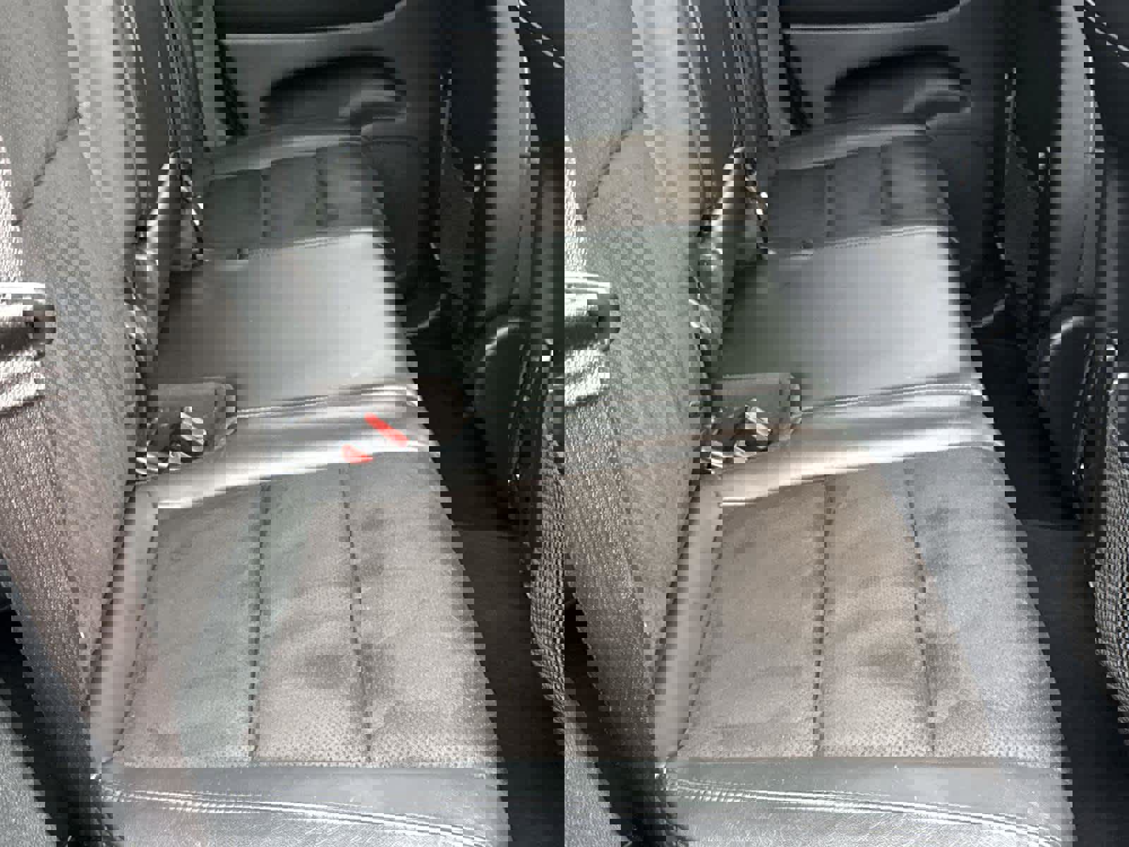 Used 2020 Jeep Grand Cherokee Altitude image 17