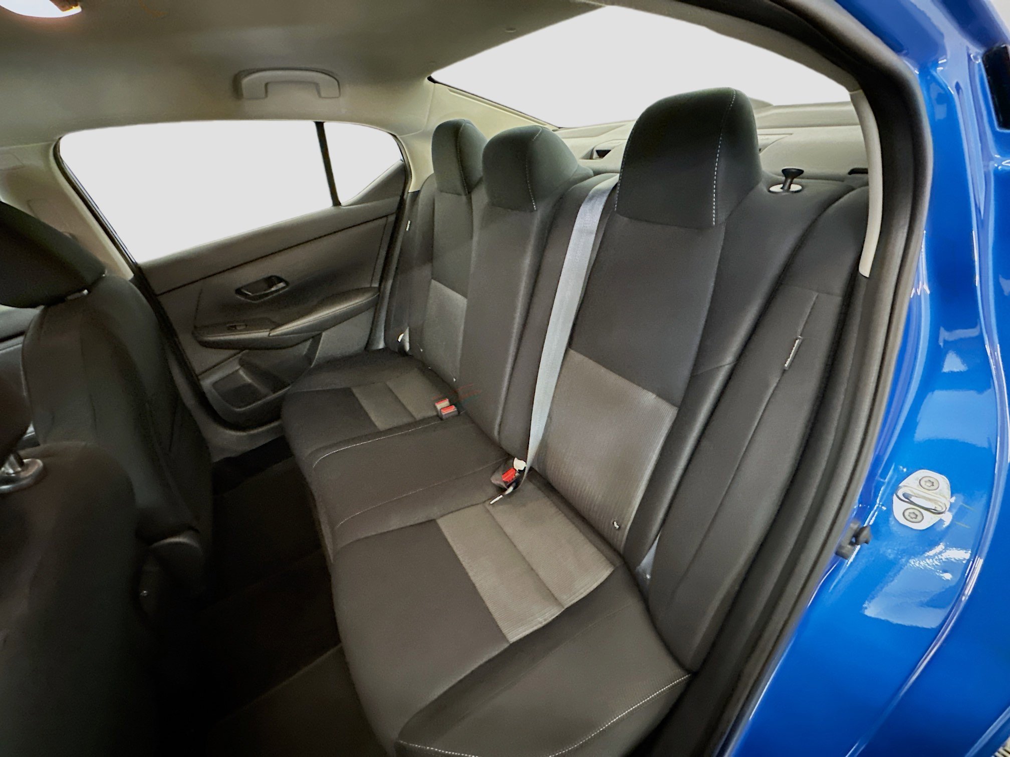 Used 2024 Nissan Sentra SV image 28