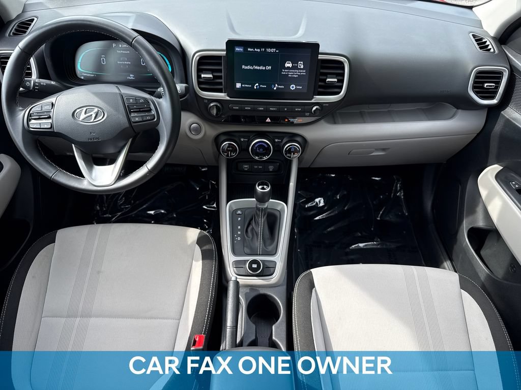 Used 2025 Hyundai Venue SEL FWD image 16