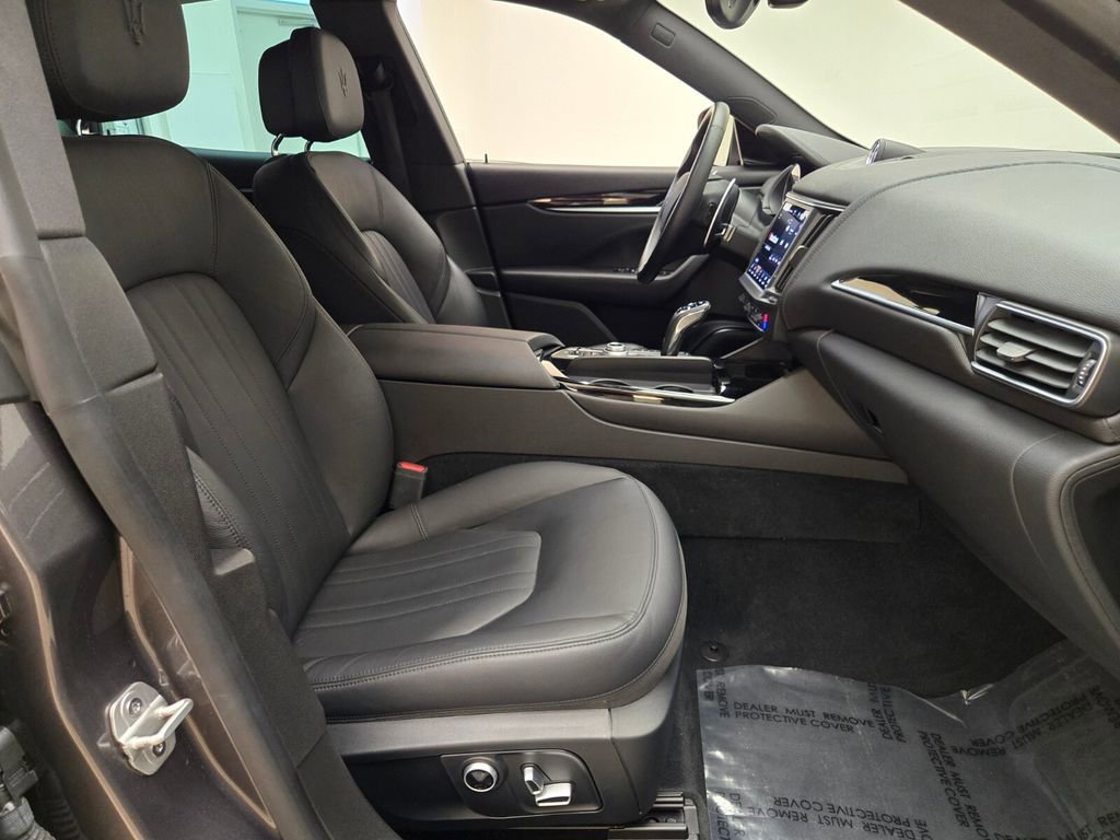 Certified 2021 Maserati Levante S image 27