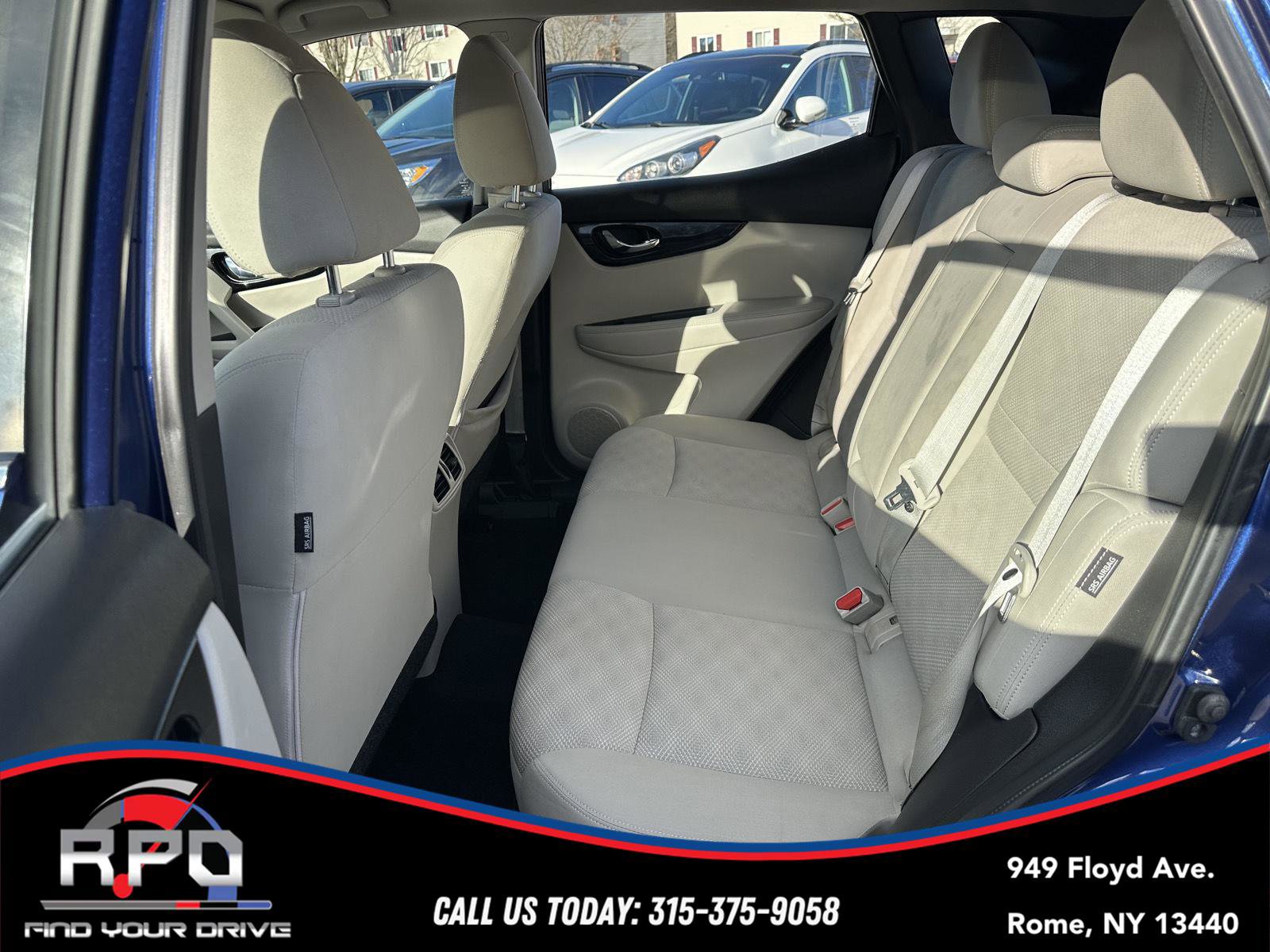 Used 2020 Nissan Rogue Sport SV AWD/4WD image 27