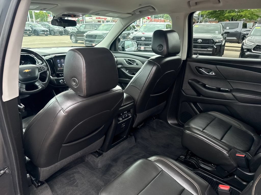Used 2020 Chevrolet Traverse LT AWD/4WD image 37