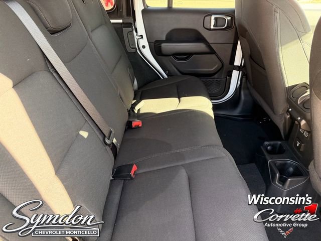 Used 2020 Jeep Wrangler Unlimited Sahara AWD/4WD image 21