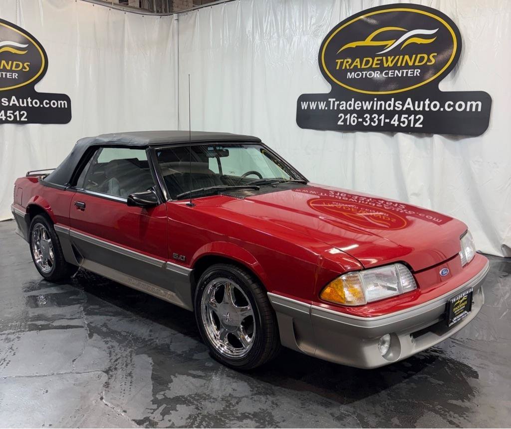 Used 1987 Ford Mustang GT RWD image 1