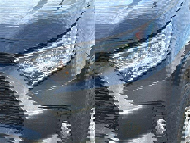 Used 2021 Toyota RAV4 XLE image 5