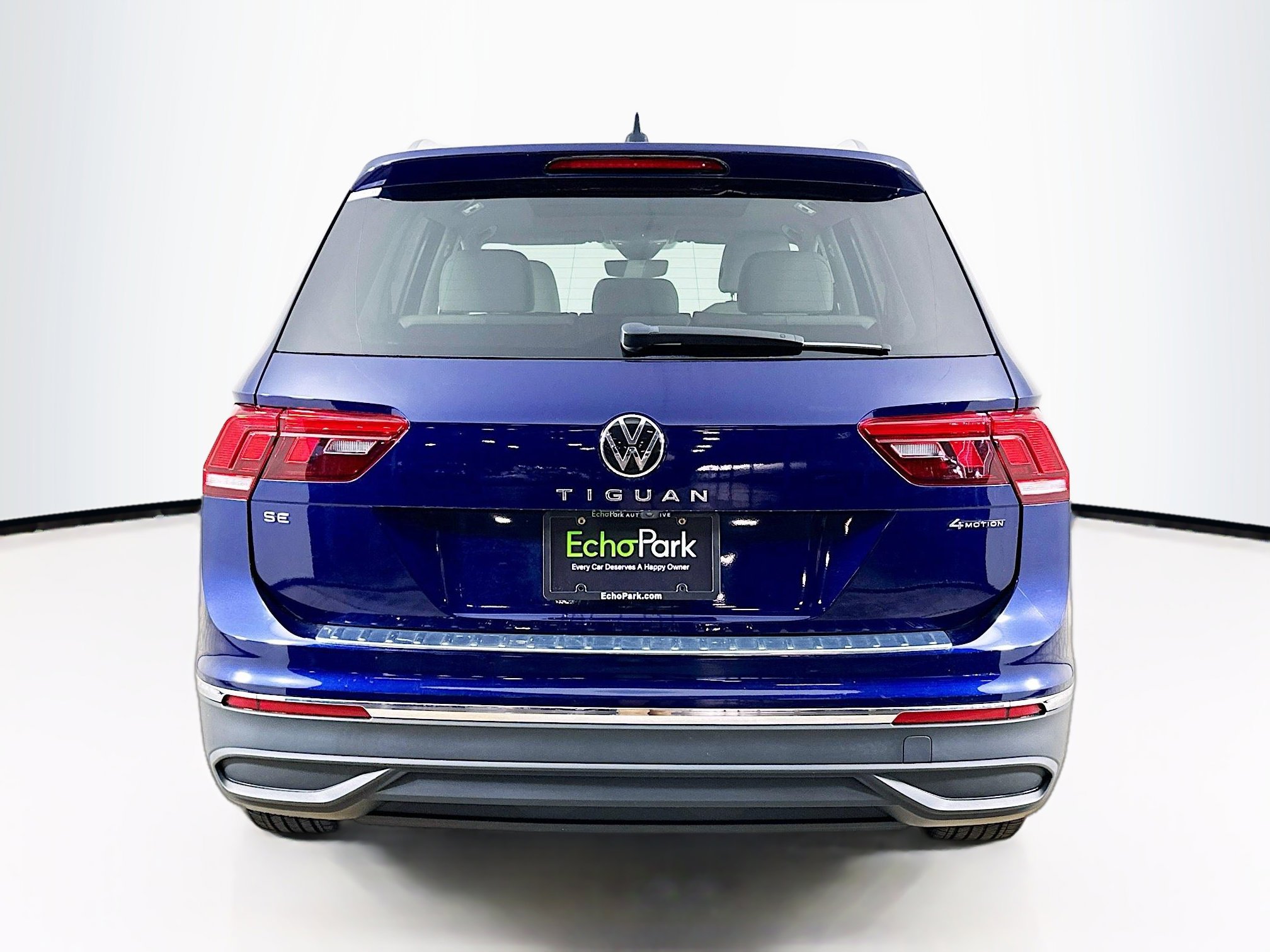 Used 2023 Volkswagen Tiguan SE image 7