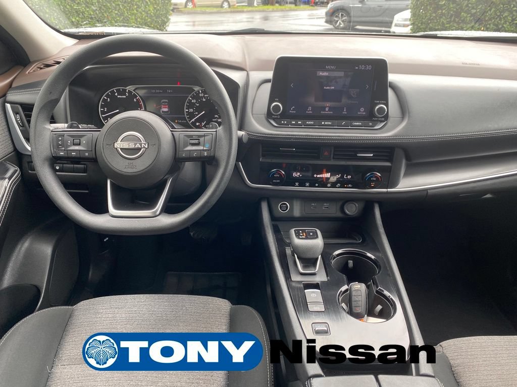 Used 2023 Nissan Rogue SV FWD image 12