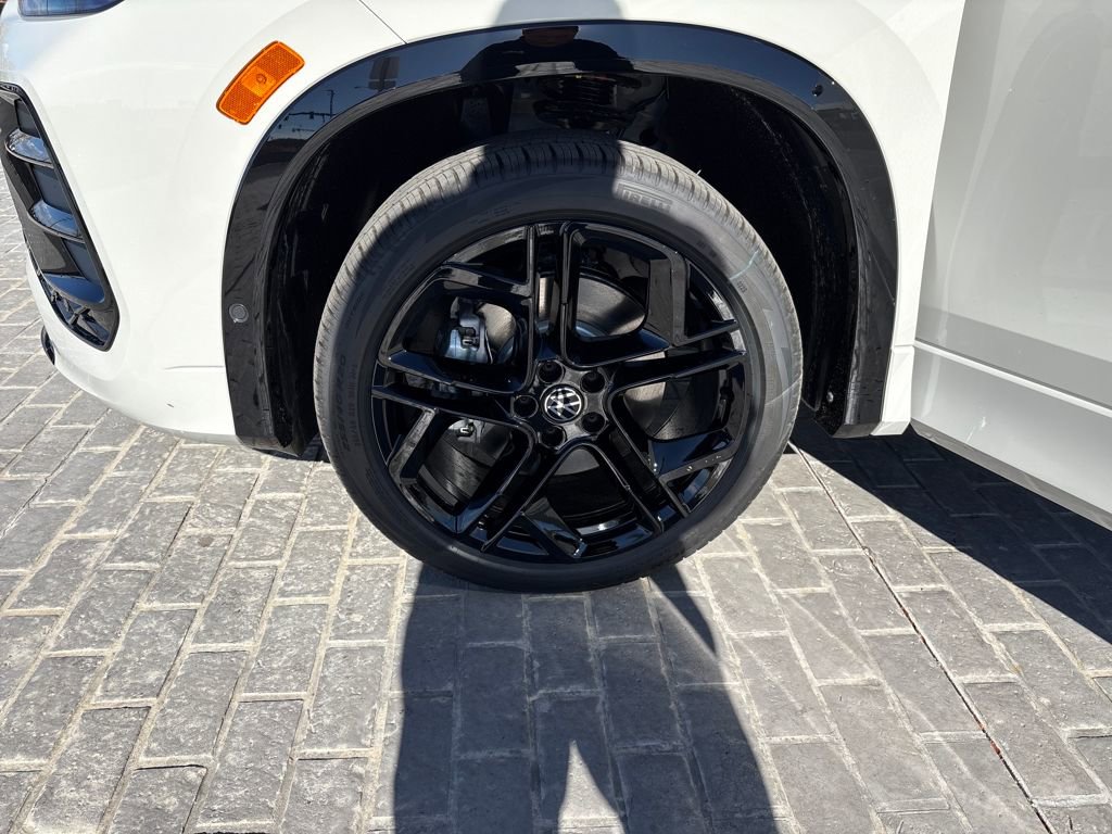 New 2026 Volkswagen Tiguan SE R-Line image 26