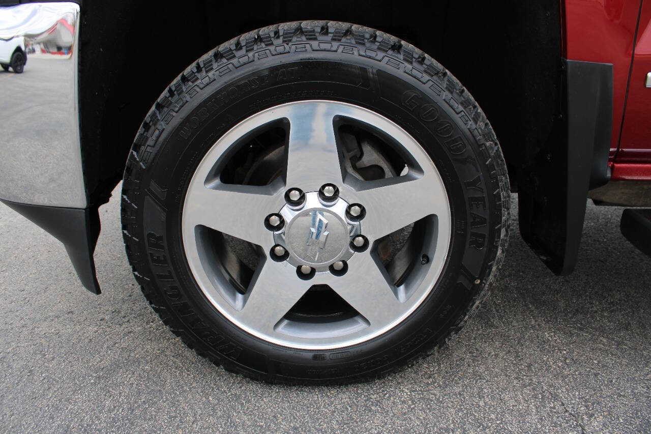 Used 2019 Chevrolet Silverado 2500 LTZ w/ Duramax Plus Package image 19