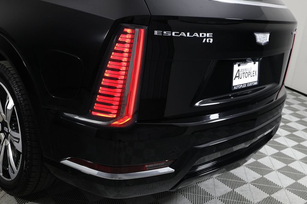 Used 2025 Cadillac Escalade IQ Luxury 2 w/ LPO, Premium Carpet Package AWD/4WD image 53