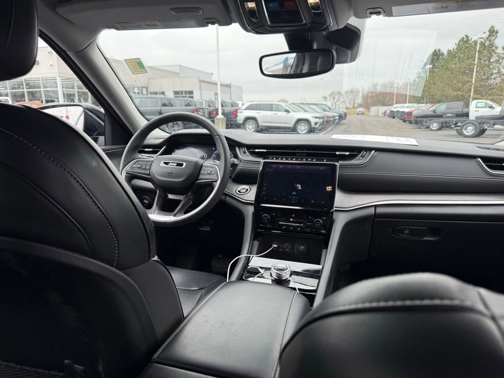 Used 2023 Jeep Grand Cherokee L Limited image 49