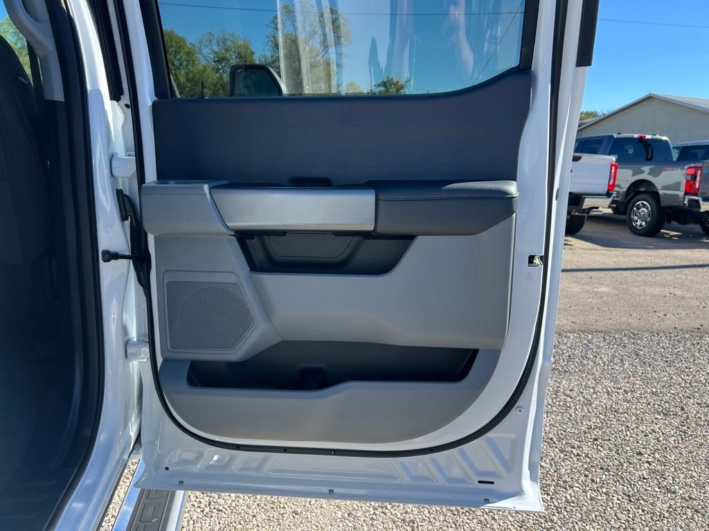 New 2026 Ford F250 XLT w/ FX4 Off-Road Package image 18
