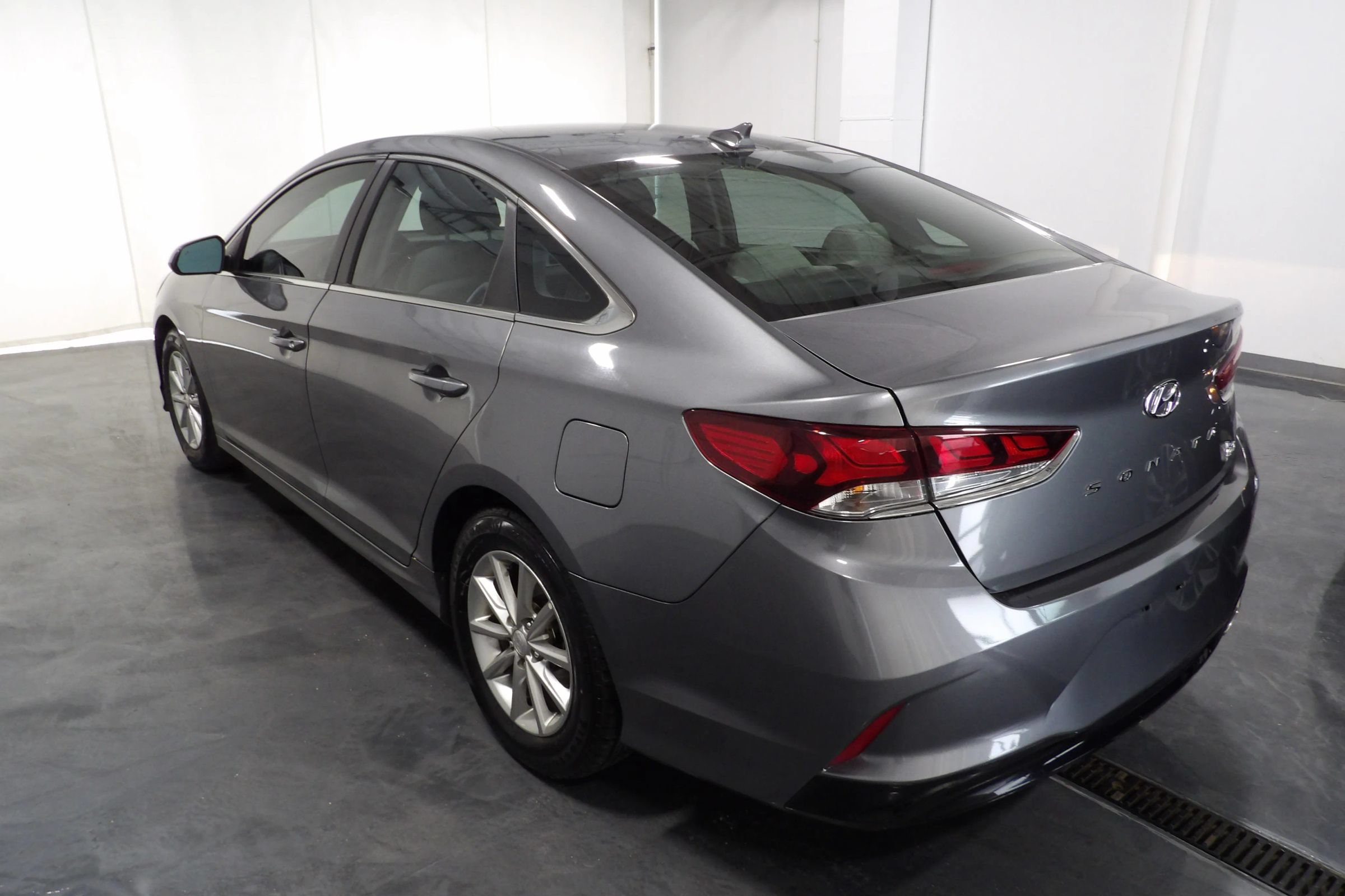 Used 2018 Hyundai Sonata ECO FWD image 6