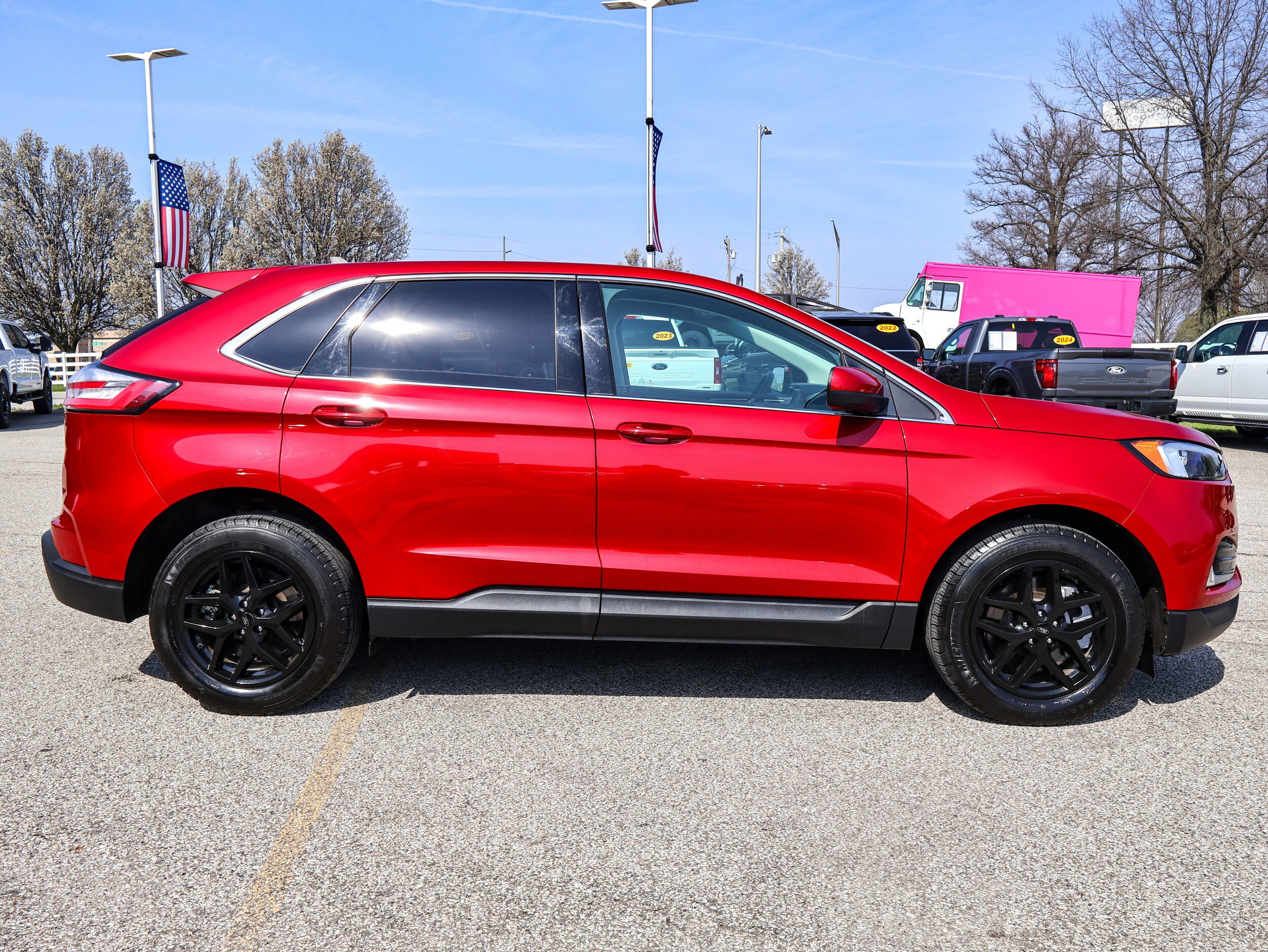Used 2024 Ford Edge SEL w/ Convenience Package AWD/4WD image 6