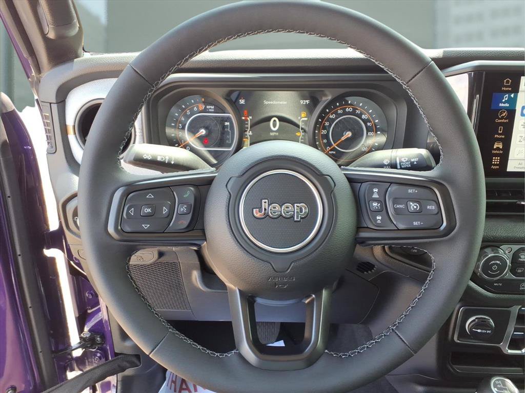 New 2026 Jeep Gladiator Sport AWD/4WD image 11