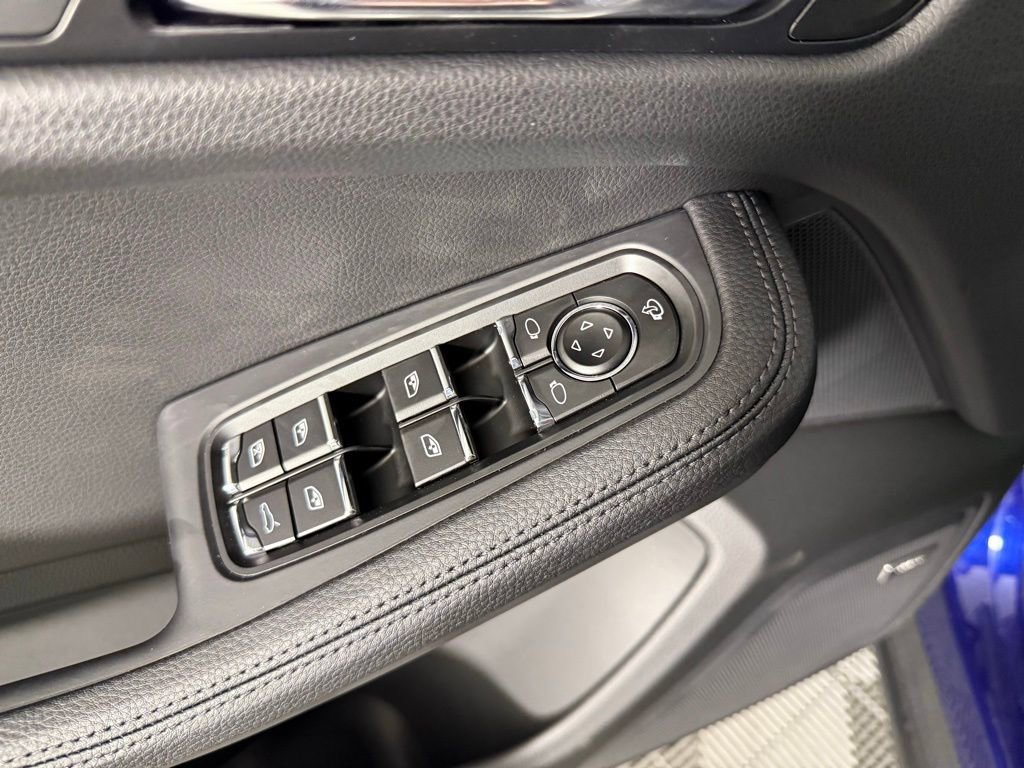 New 2026 Porsche Macan S image 24