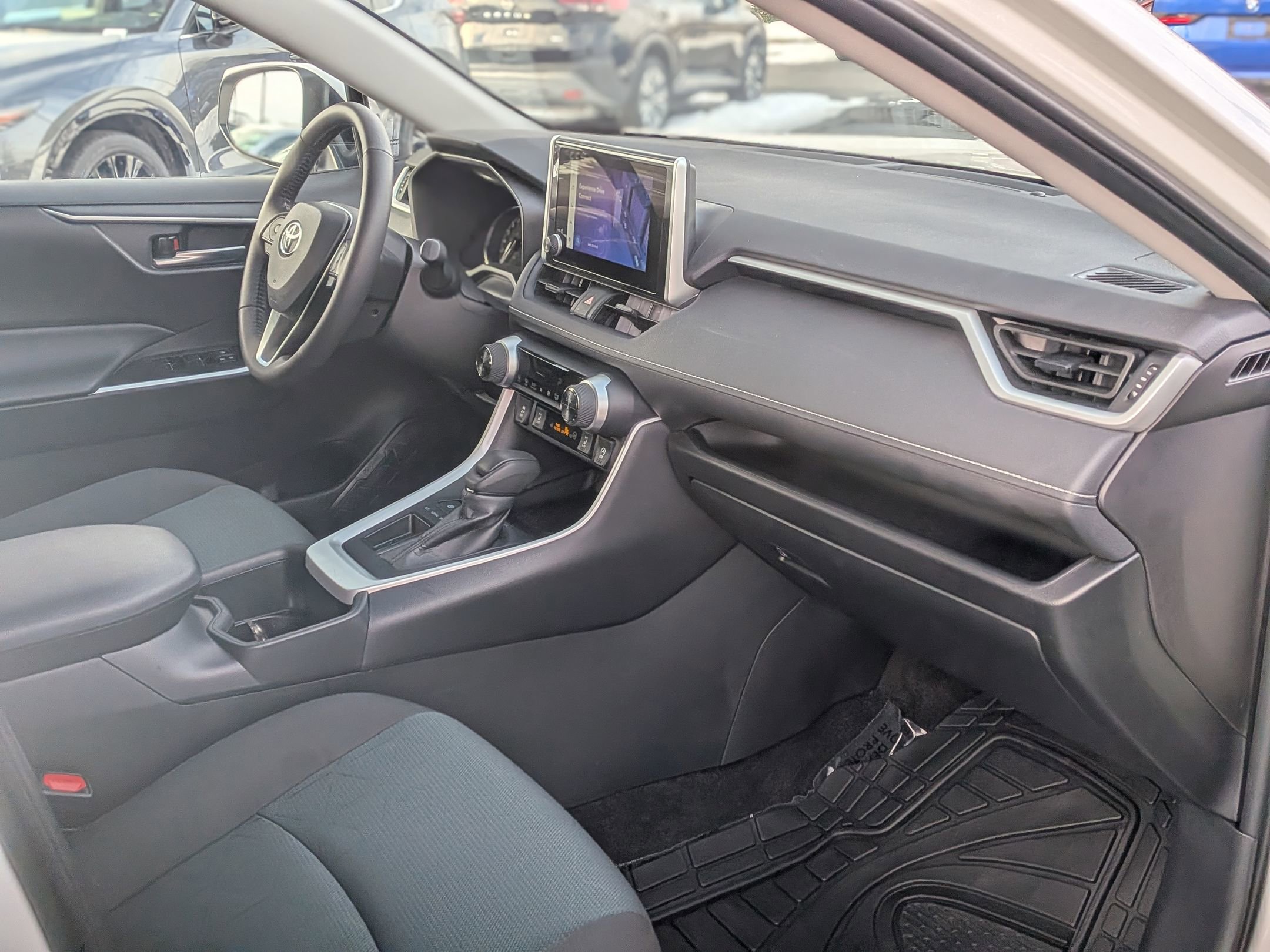 Used 2025 Toyota RAV4 XLE w/ Weather Package image 22