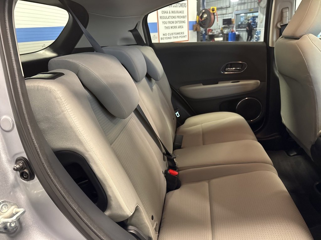 Used 2022 Honda HR-V EX image 27