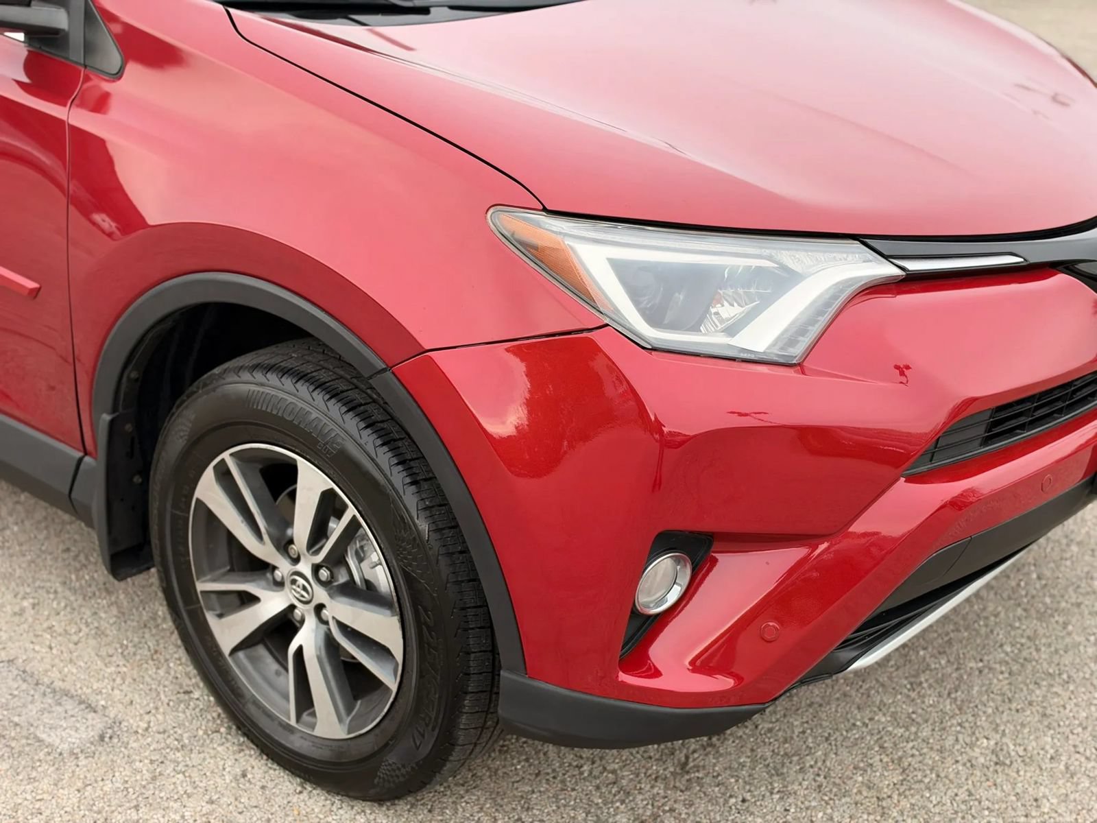 Used 2016 Toyota RAV4 XLE AWD/4WD image 35