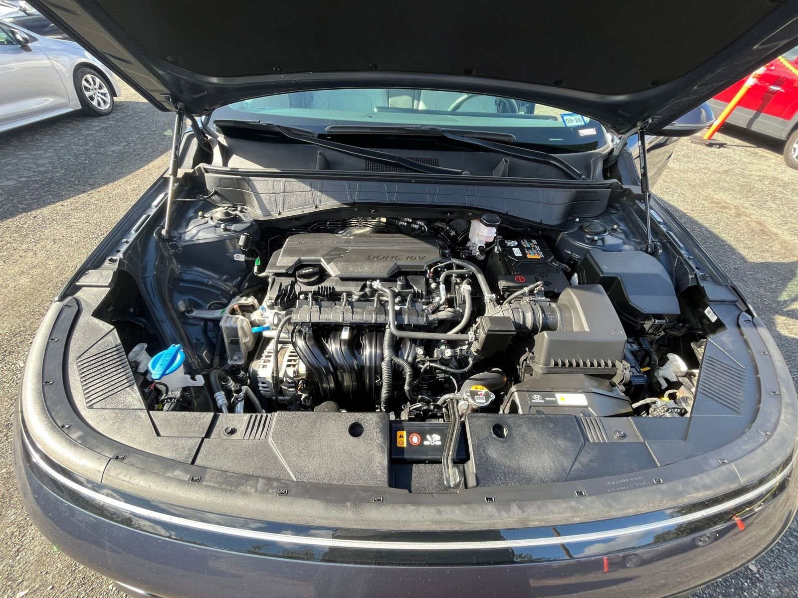 Used 2025 Hyundai Kona SEL image 32