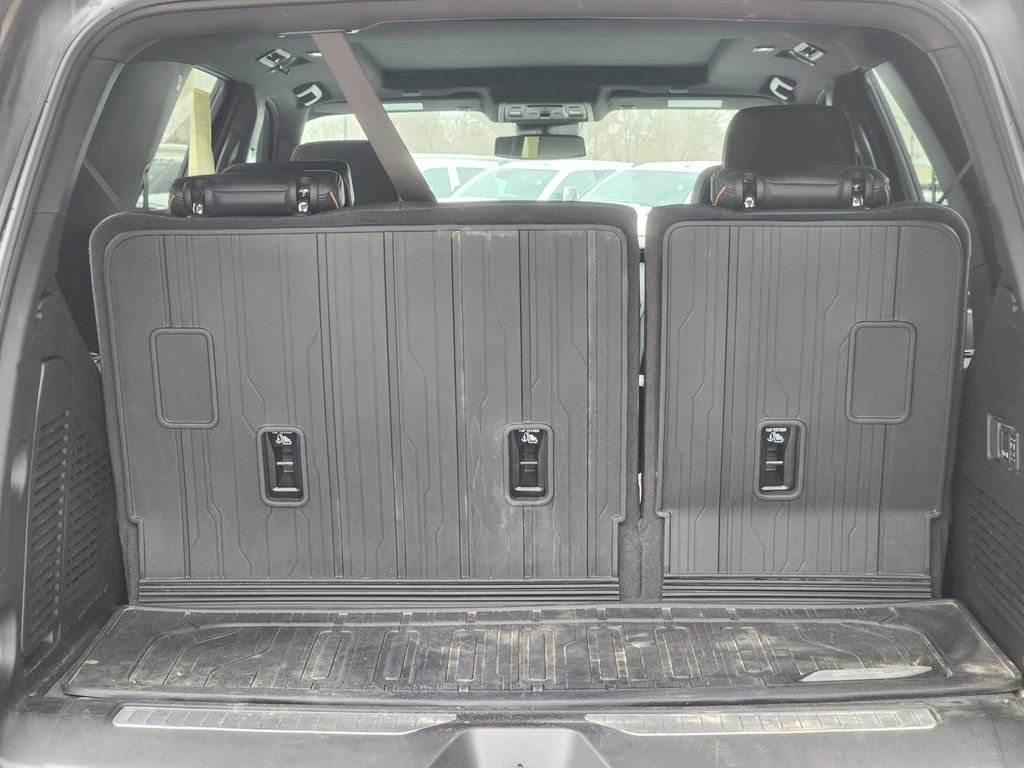 Used 2024 GMC Yukon AT4 w/ AT4 Premium Plus Package image 12