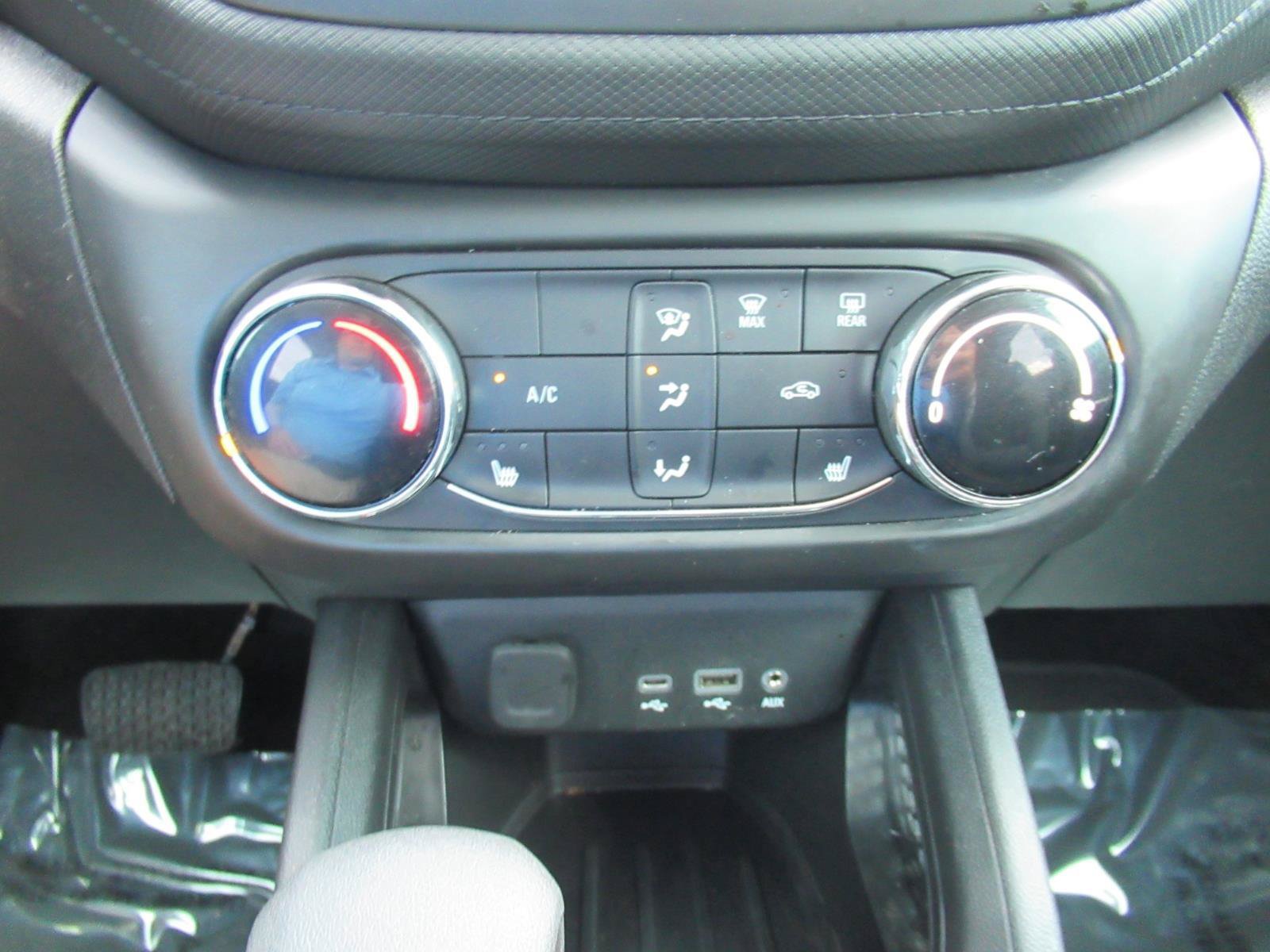 Certified 2023 Chevrolet TrailBlazer LT FWD image 28
