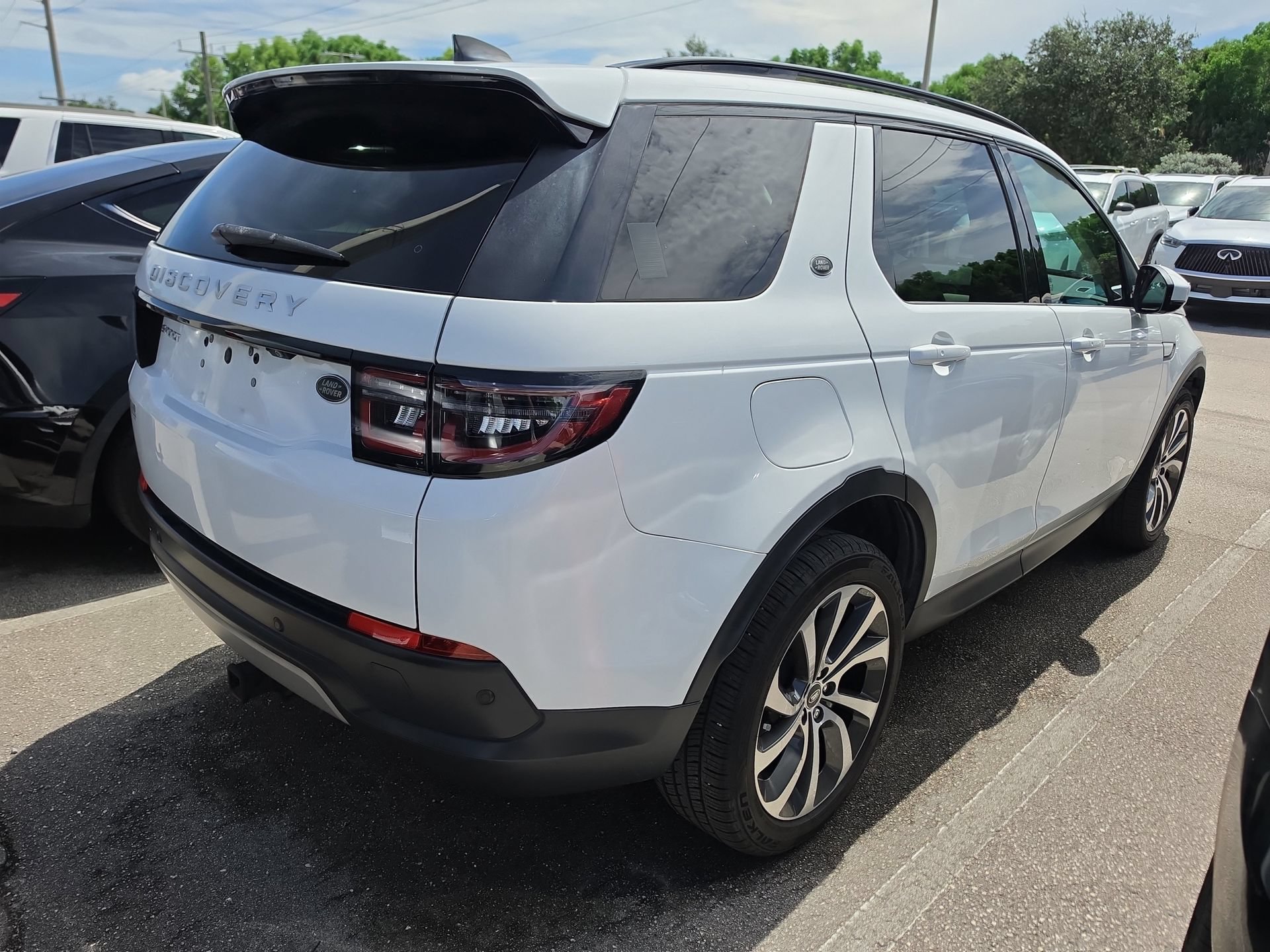 Used 2022 Land Rover Discovery Sport SE AWD/4WD image 9