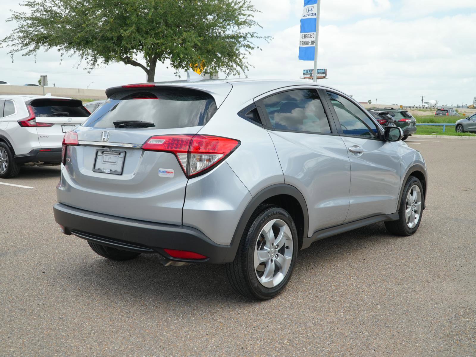 Used 2019 Honda HR-V LX image 5