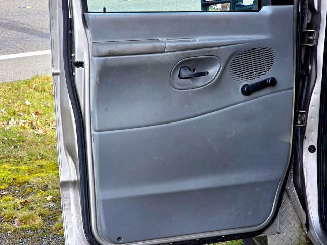 Used 2007 Ford E-350 and Econoline 350 Super Duty image 18