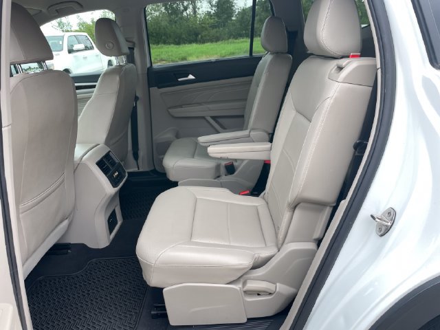 Used 2023 Volkswagen Atlas SE AWD/4WD image 28