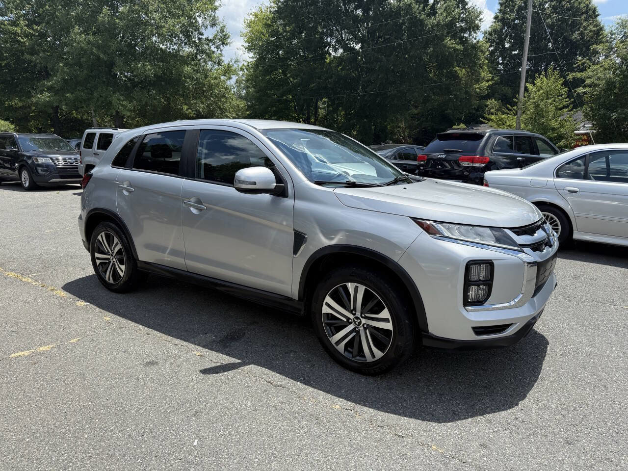 Used 2020 Mitsubishi Outlander Sport SE image 3