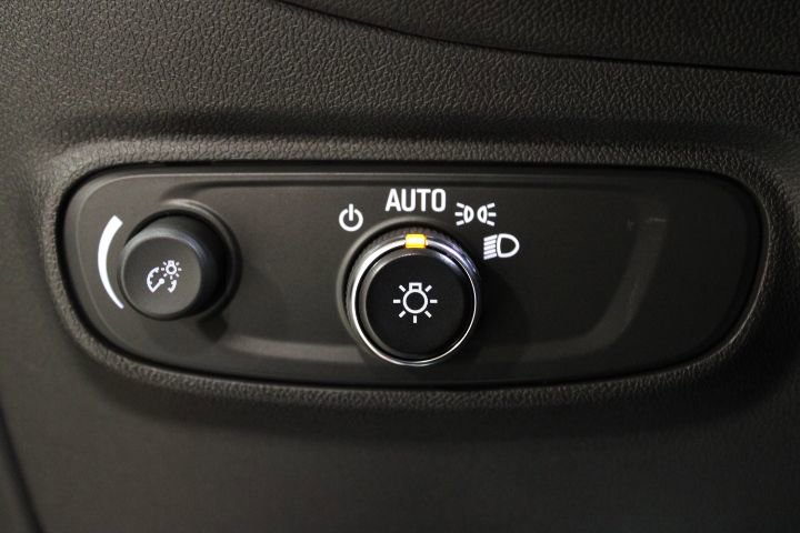 Used 2024 Chevrolet Equinox LT image 36