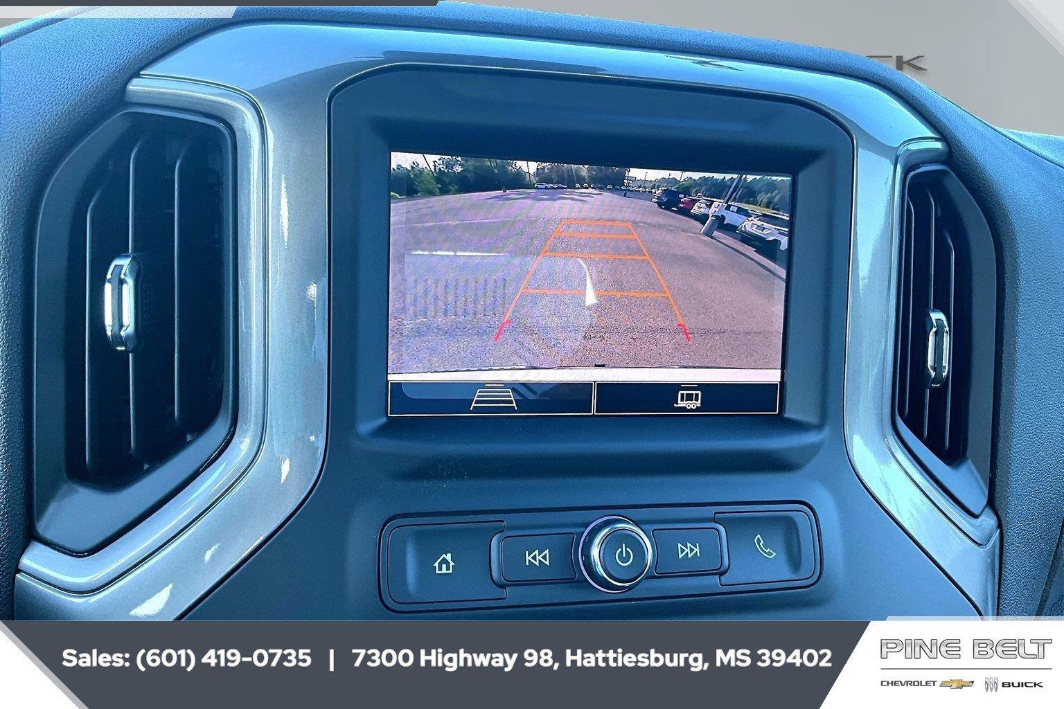 New 2026 Chevrolet Silverado 1500 W/T w/ Z71 Off-Road Package AWD/4WD image 16
