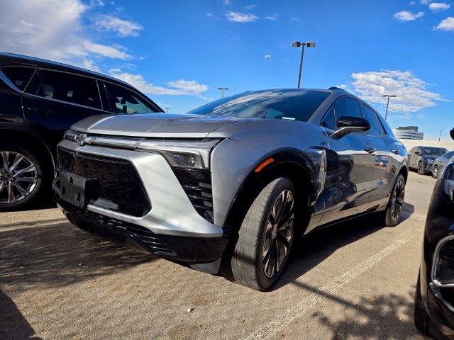 Used 2024 Chevrolet Blazer EV RS AWD/4WD image 2