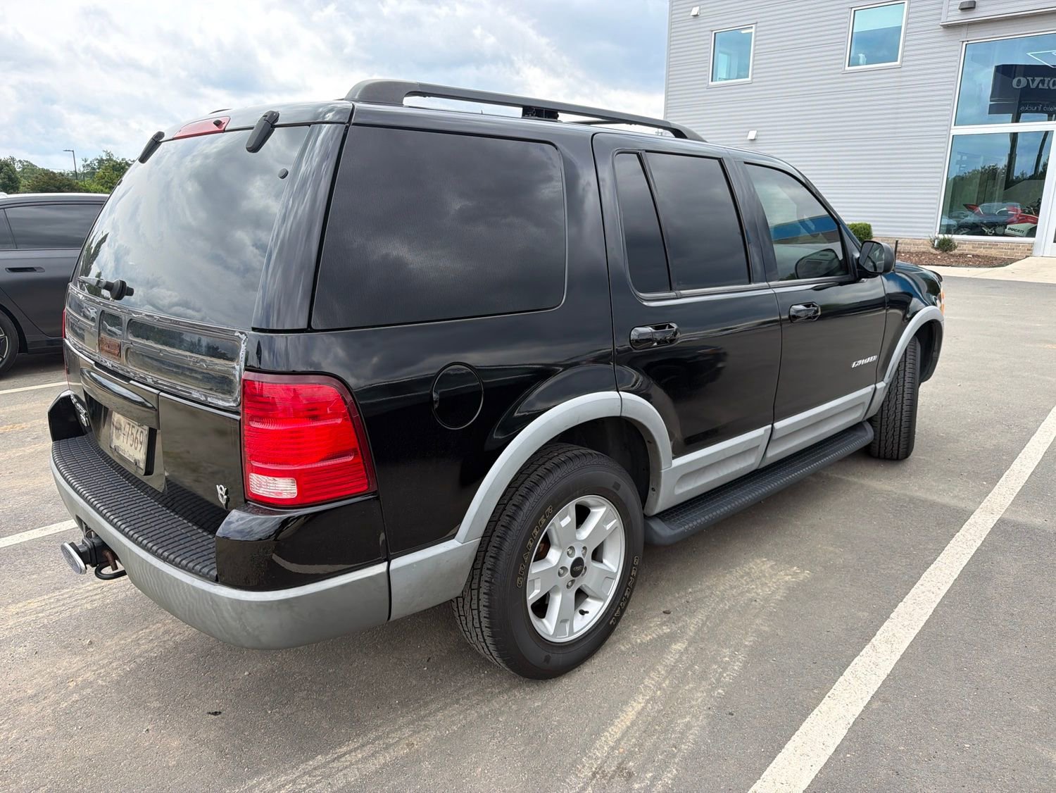Used 2002 Ford Explorer XLT AWD/4WD image 5