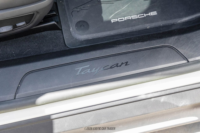 Used 2023 Porsche Taycan RWD image 28