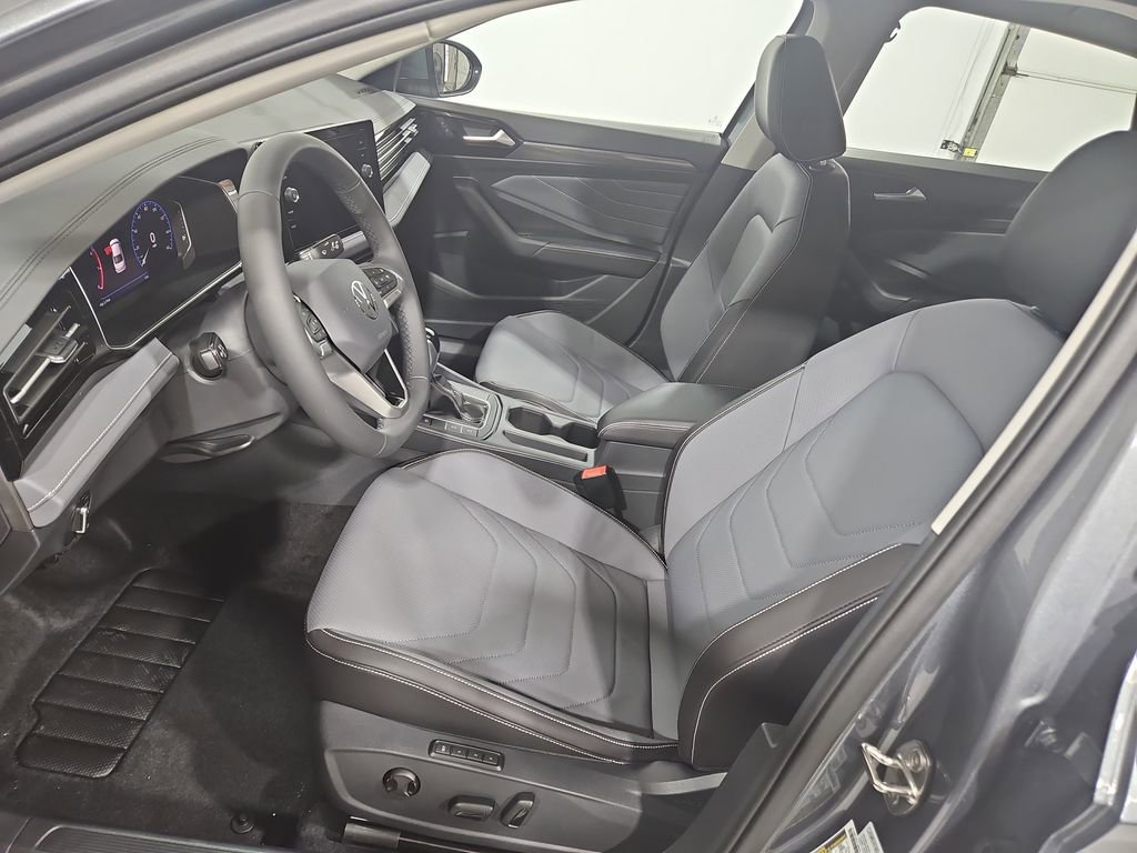 New 2026 Volkswagen Jetta SEL image 9