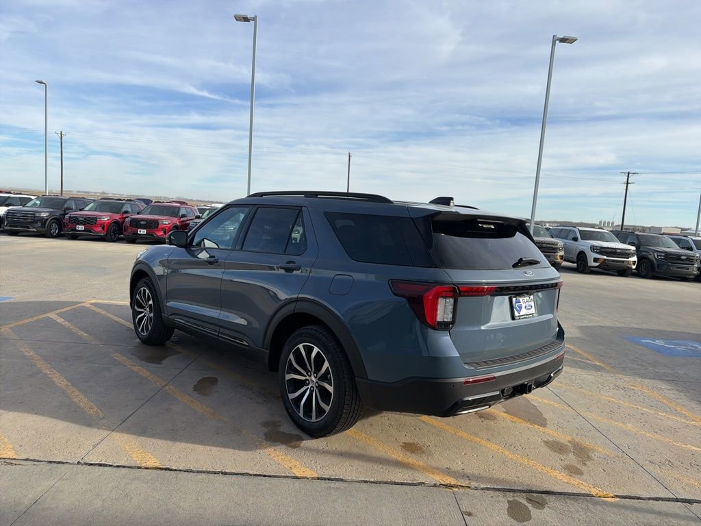New 2026 Ford Explorer ST-Line image 5